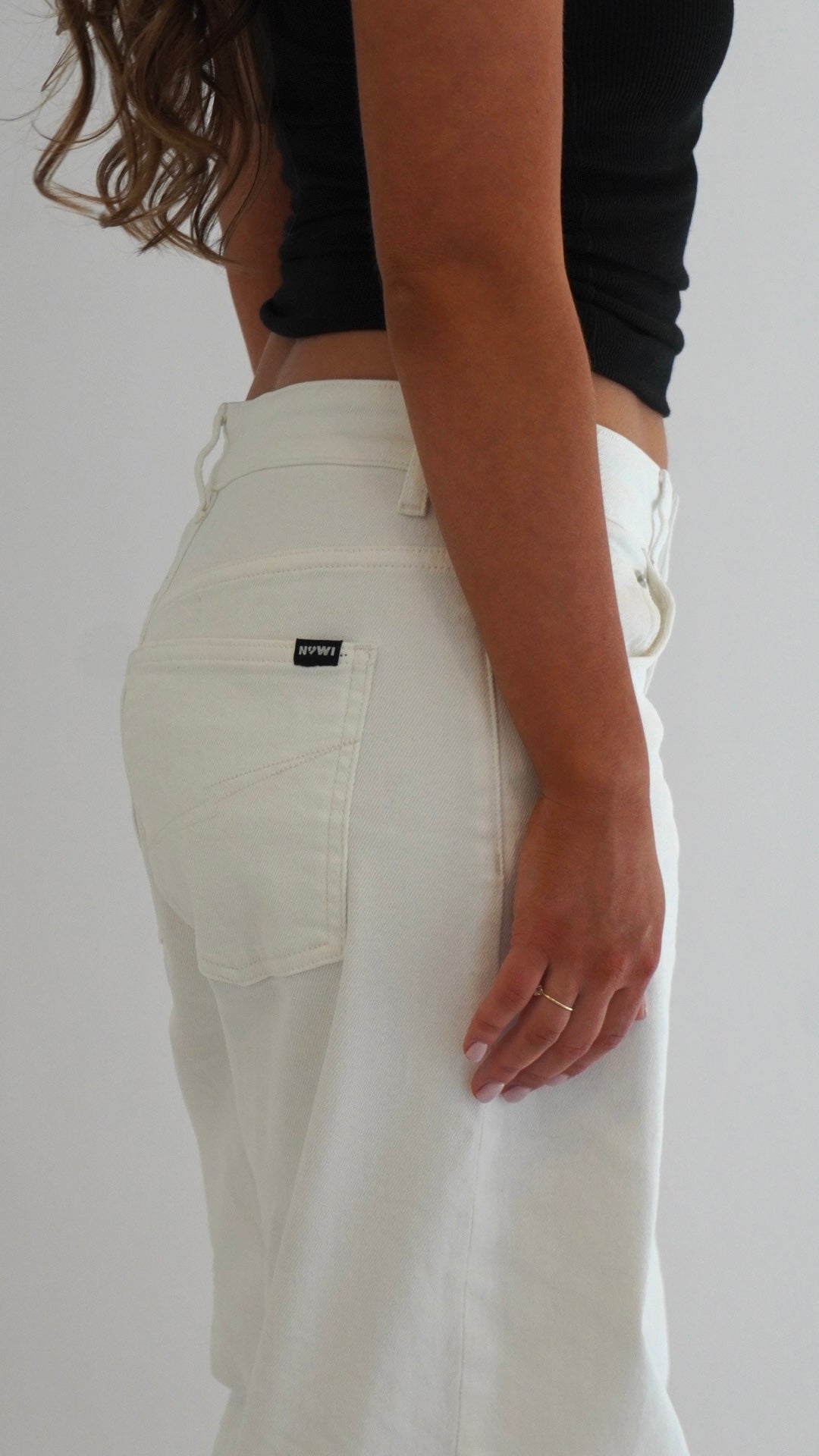 LOOSE FIT JEANS OFF WHITE