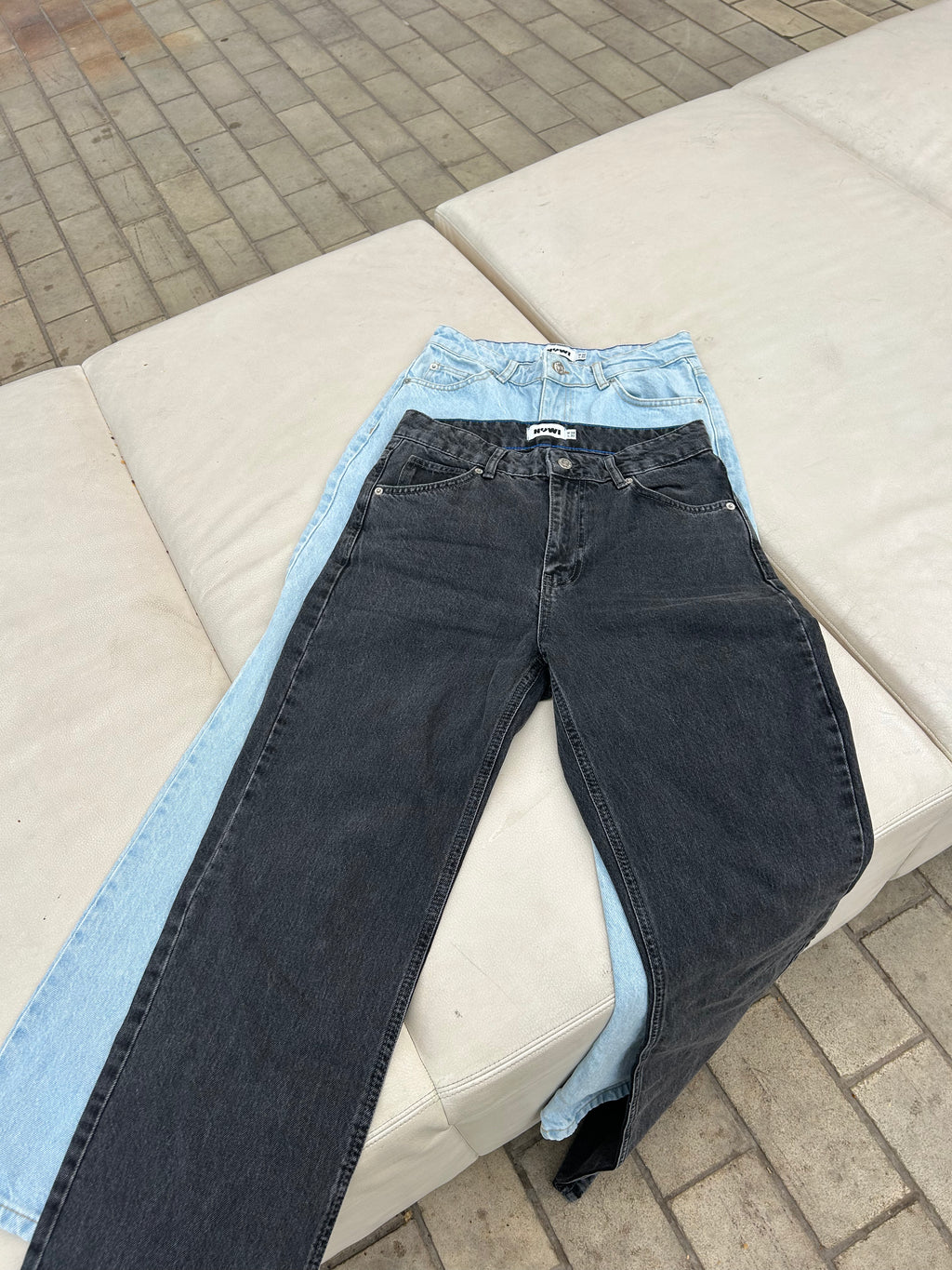 Straight Leg Sculpting Jeans Stormy Grey